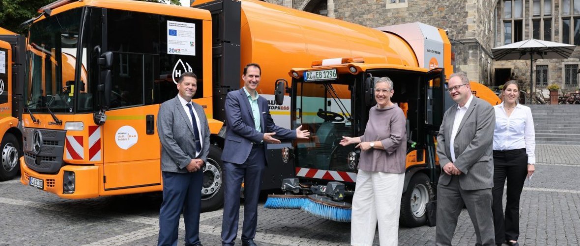 Hydrogen vehicles for waste collection