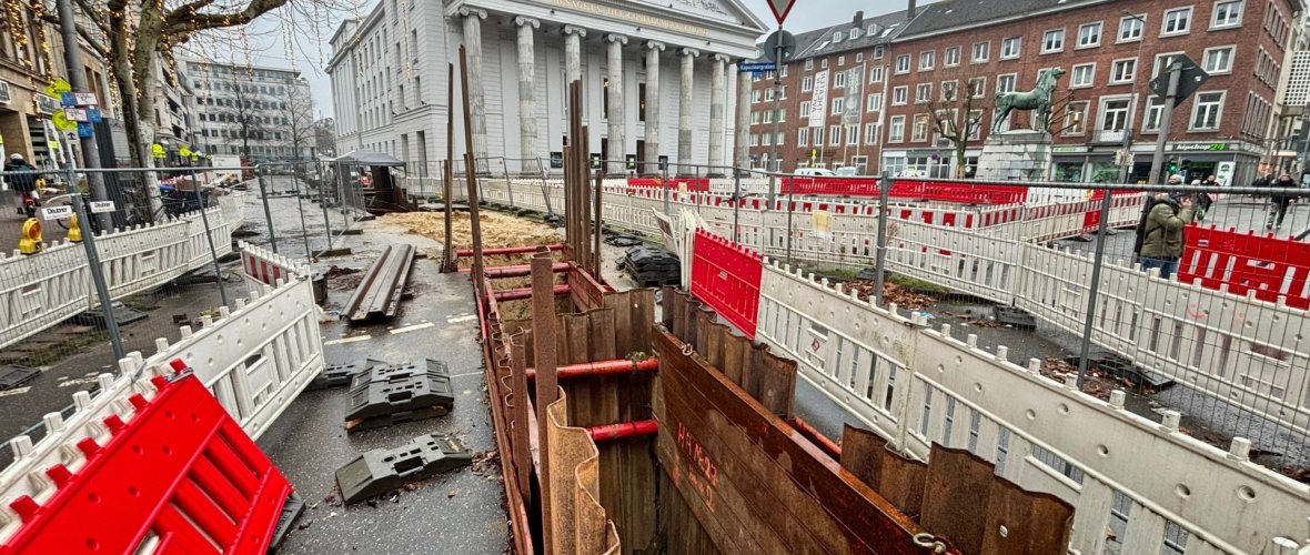 Reconstruction Theaterplatz