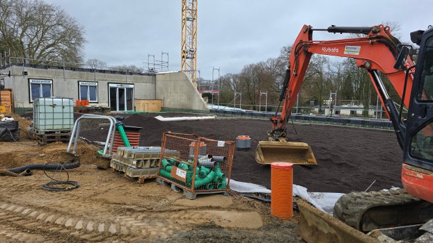 The substrate layer of the green roof was created.