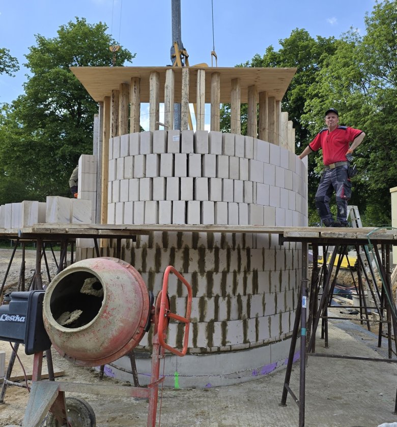 The masonry work on the ticket booth is progressing...