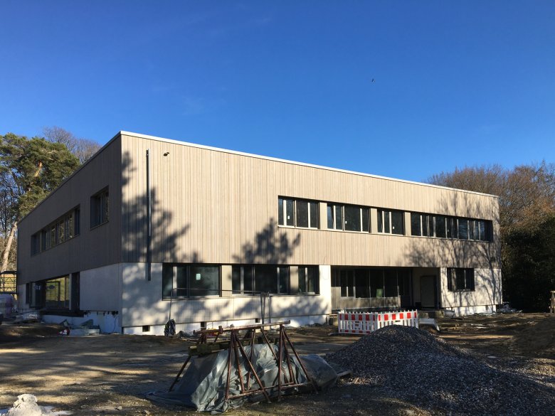 Aussenansicht_c_e26_2023_04 The exterior view in April