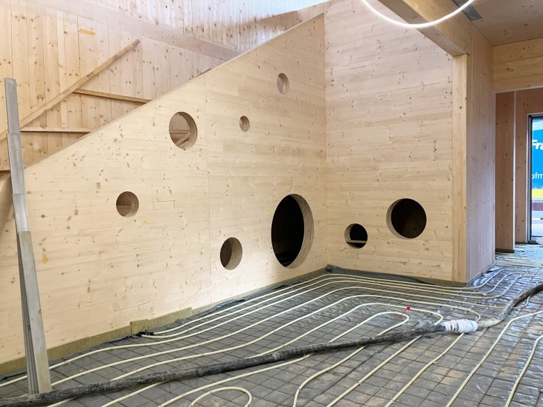 Underfloor heating is installed in the stairwell on the first floor.