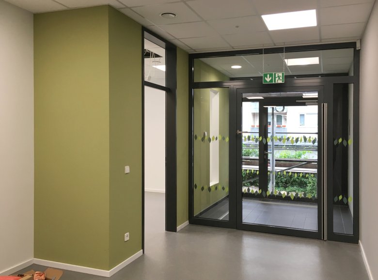 The corridors are ready for furnishing. The group rooms have been completed.