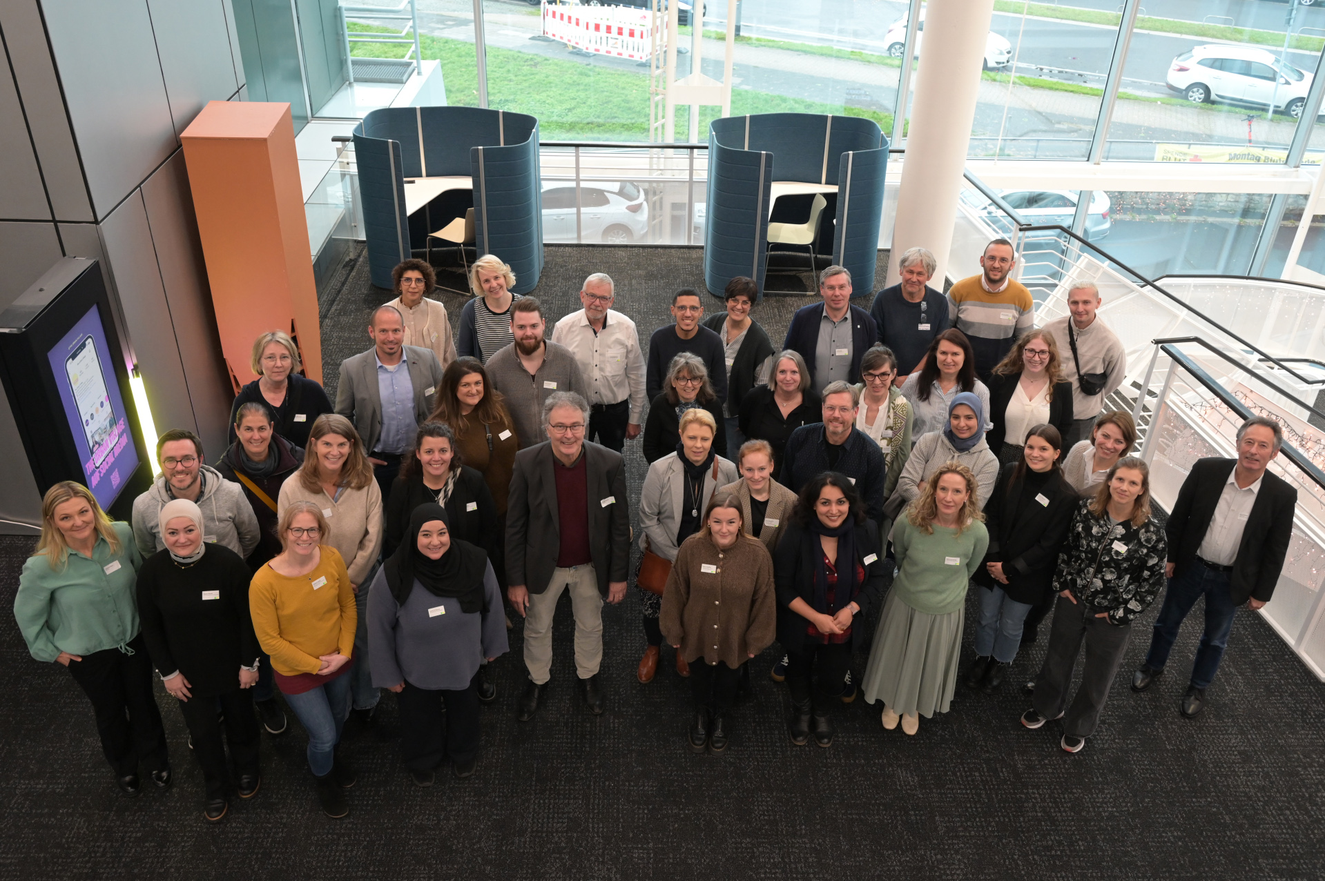 Family elementary school centers in the city region, meetings