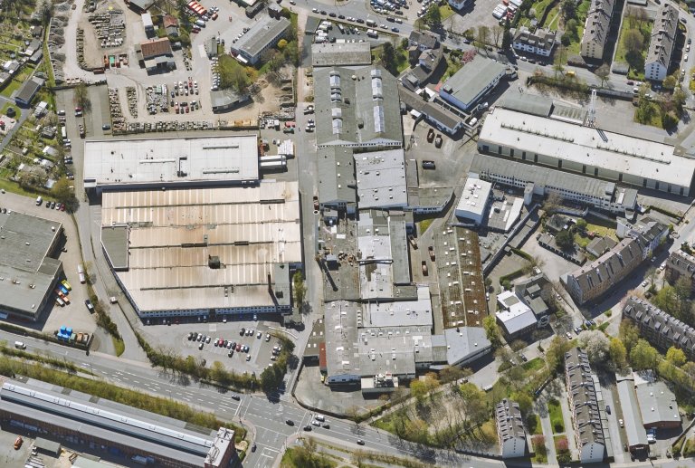 Aerial photo shows the center of the Gates site acquired by the city at Eisenbahnweg 50 in Rothe Erde.