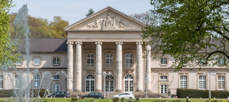 Front view of the New Kurhaus Aachen