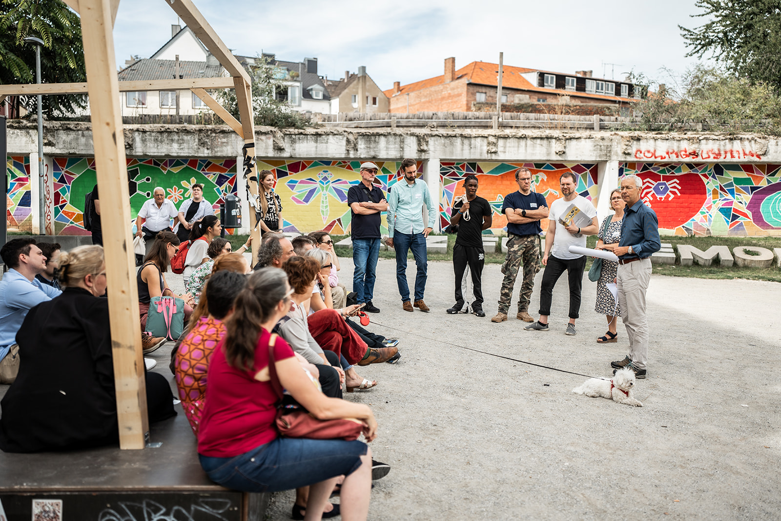 Conseil des citoyens Groupe de personnes debout sur le Büchel