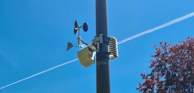 Capteur fixé sur un lampadaire