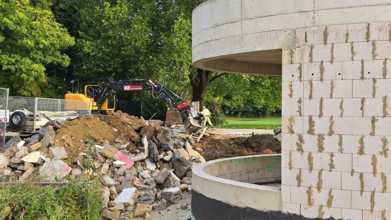 Démolition de l'ancienne caisse
