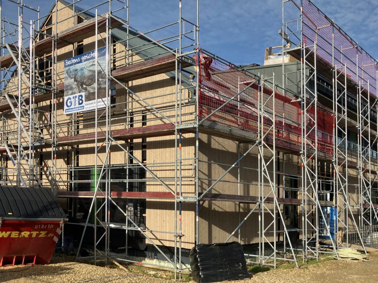Les travaux de façade avancent.