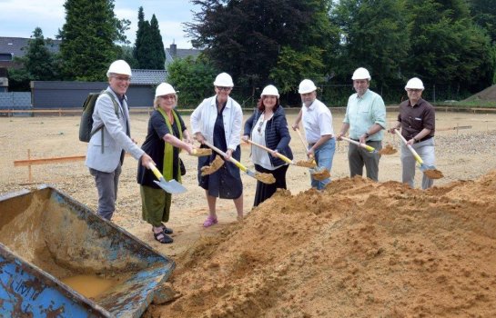 Premier coup de pioche