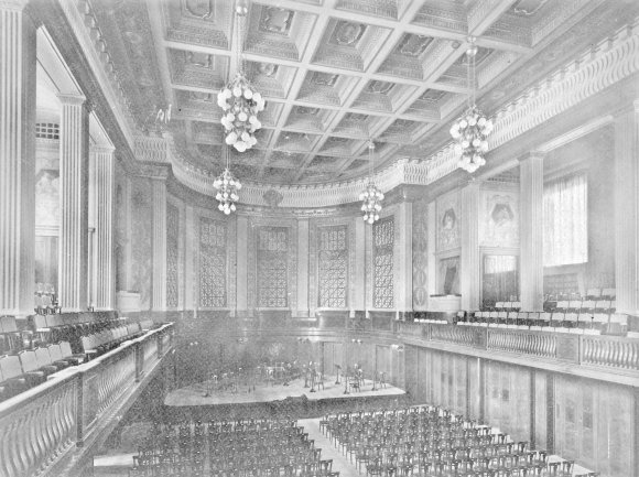 La grande salle à l'époque de sa construction