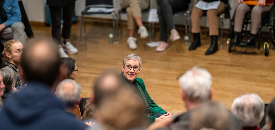 Burgemeester met mensen