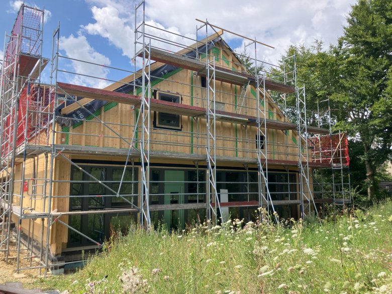 Rückseite_c_E26_2025_08_29 De puntgevel van de achterkant