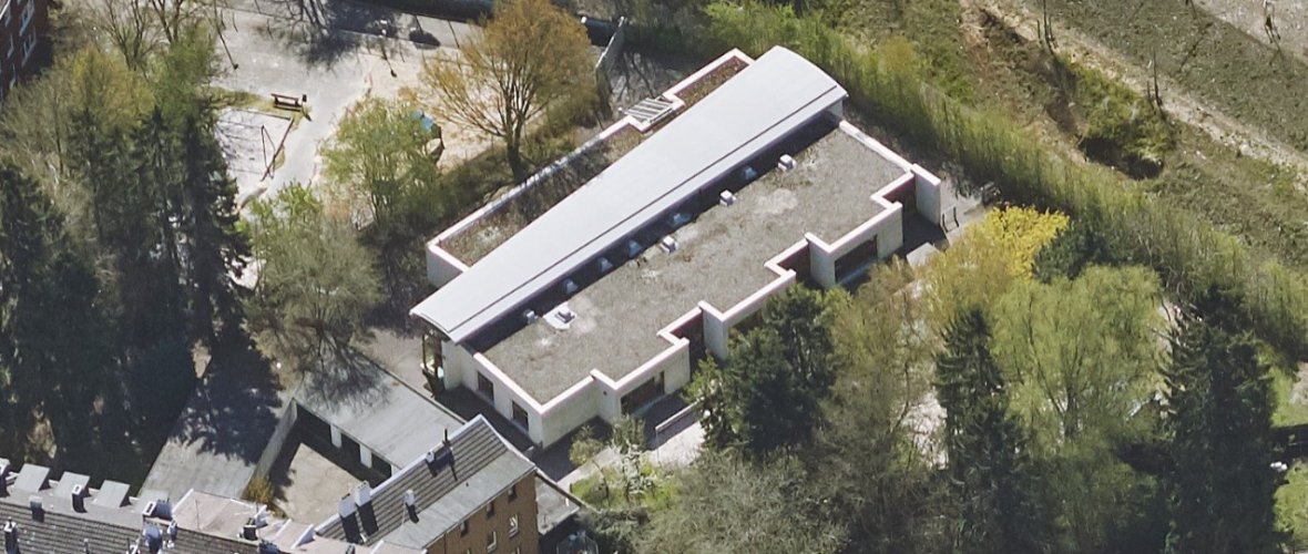 Luchtfoto van het kinderdagverblijf Weißwasserstraße in Aken