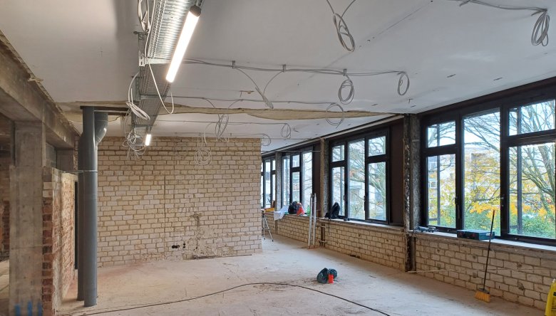 Sanierung_Bio_EG_c_E26_2025_01 Het werk begon met het opknappen van de biologielokalen en het verstevigen van de constructie op de begane grond.