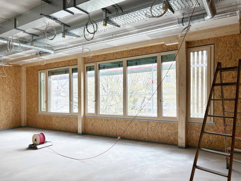 De ruwe installatie wordt gemaakt.