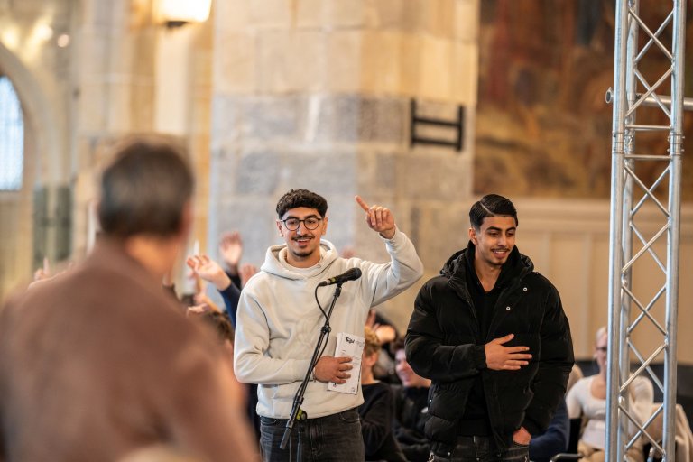 Vertrouwenwekkend: De respectieve woordvoerders van de commissies presenteerden hun voorstellen aan de hele plenaire vergadering.