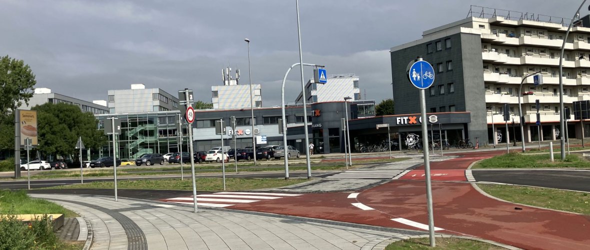 Blick neue Radwege Europaplatz Blick neue Radwege Europaplatz