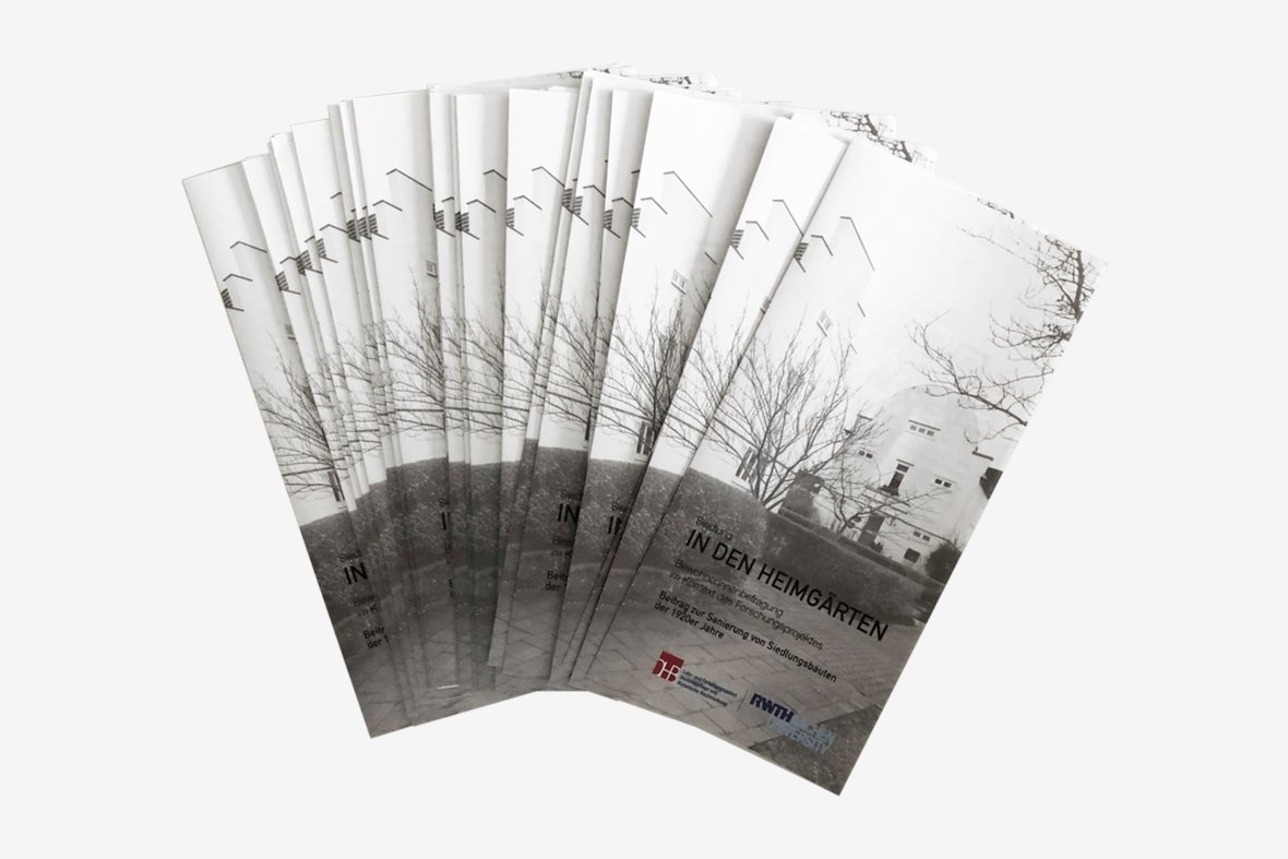 Ausgedruckter Flyer der an die Bewohner gerichtet ist und eine Befragung darstellt.