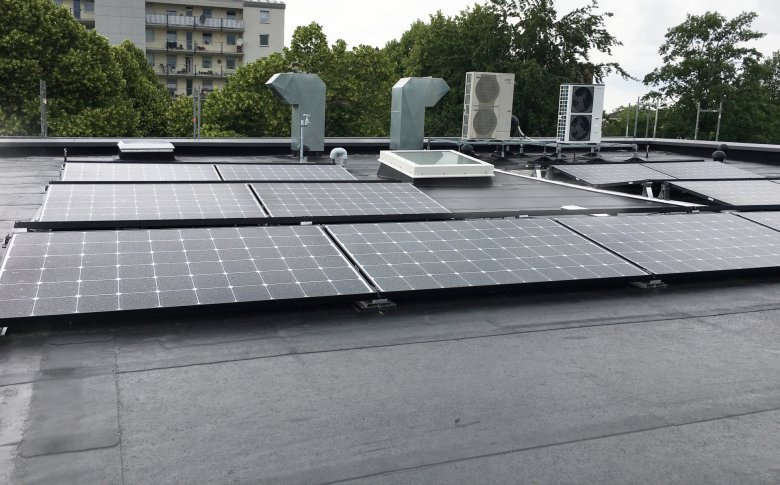 Die PV-Anlage wurde montiert.