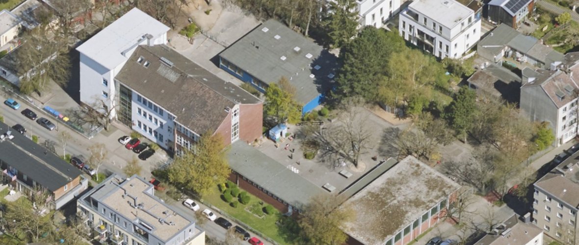 Luftbild Montessori-Grundschule Mataréstraße