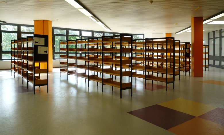 Bücherregale