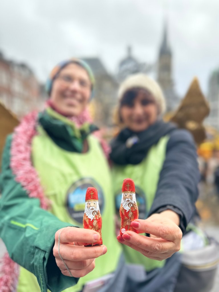 links Fabiola Blum, rechts Mona Pursey