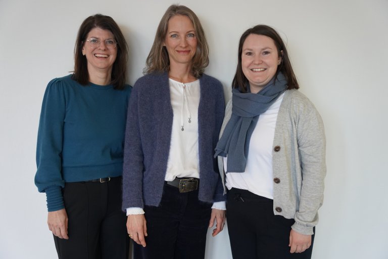 Alexandra Eichelmann, Birte Homfeldt-Pals und Marissa Bengels (v. l.) bilden das neue Team der Verfahrenslotsinnen bei der Stadt Aachen.