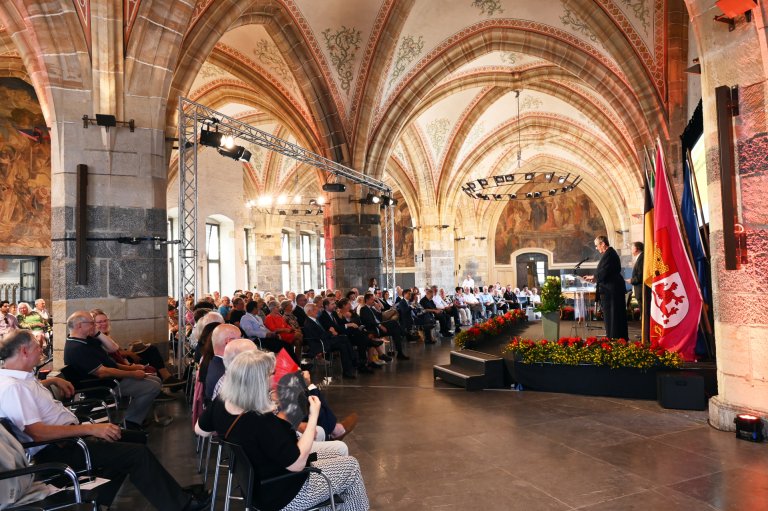 Feierstunde im Krönungssaal des Aachener Rathauses.