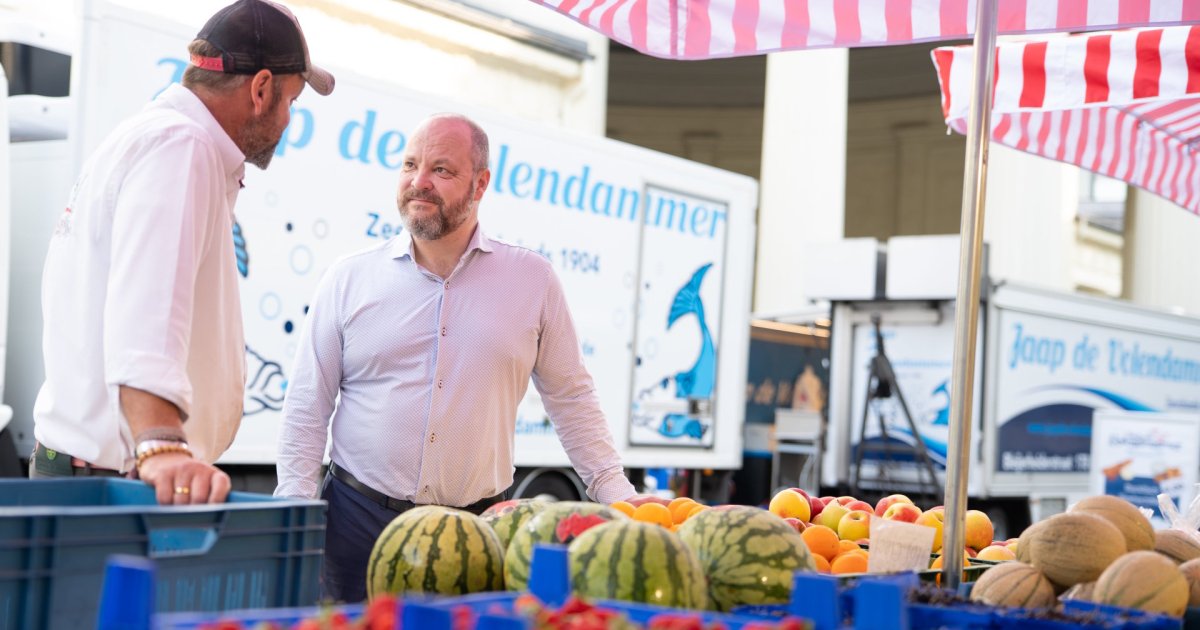 Mayor invites to dialogues at weekly markets in Kronenberg ...