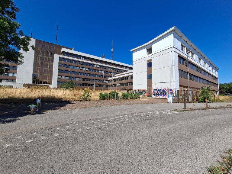 Altes abrissreifes Gebäude