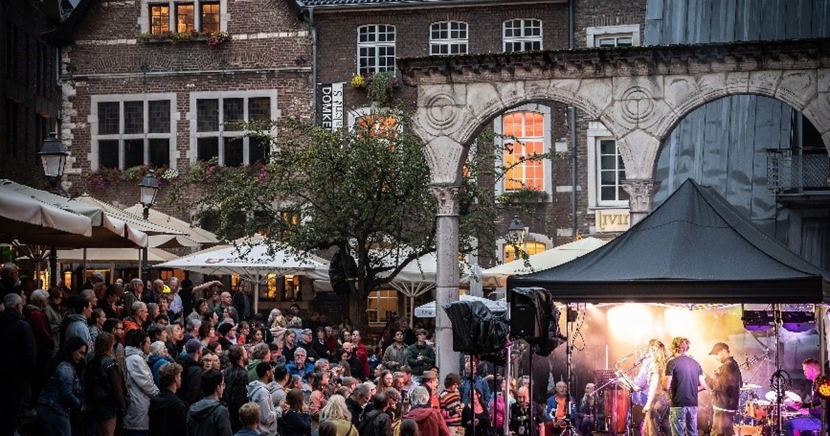 “Good Evening, Aachen”: Funding for Evening Events with a New Christmas ...